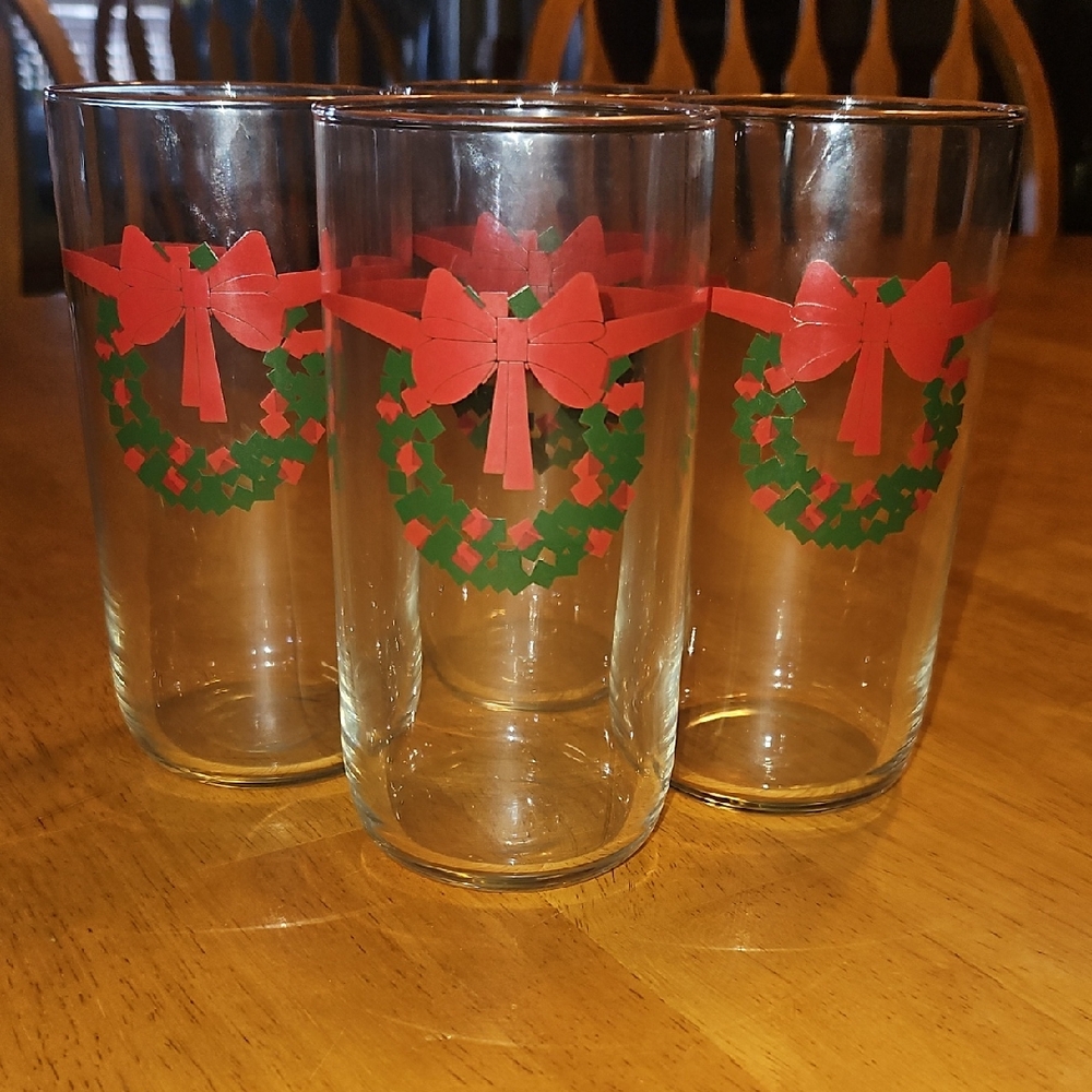 Libbey Holiday Glass Set with Red and Green Wreath Design